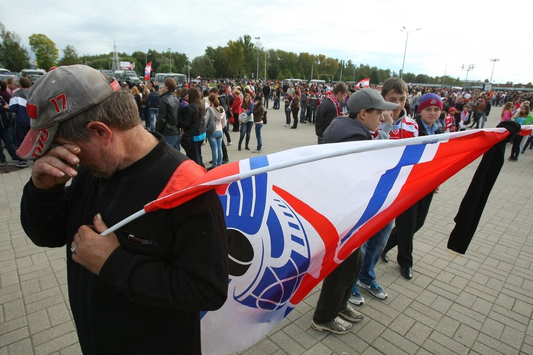 Jaroslavlí prošel Pochod ticha. Zúčastnilo se ho na patnáct tisíc lidí