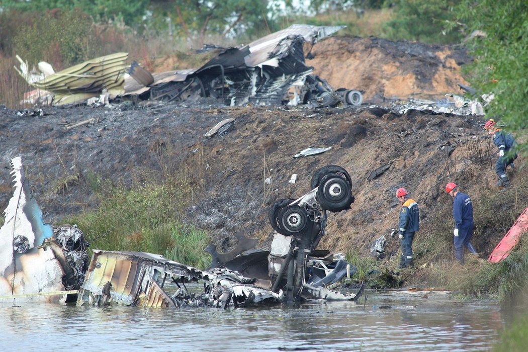 V troskách letadla našlo svou smrt 44 ze 45 cestujících