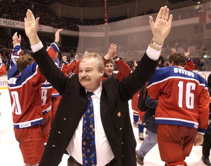 Bývalý trenér kritizoval ruské hvězdy NHL, že se bojí mluvit o válce: Nemáte se za co stydět Bývalý trenér kritizoval ruské hvězdy NHL, že se bojí mluvit o válce: Nemáte se za co stydět