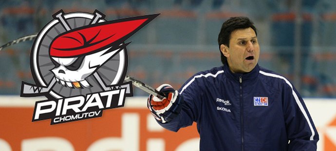 Hokejistům Chomutova, kteří sestoupili z extraligy, vypomáhá jako konzultant reprezentační kouč Vladimír Růžička