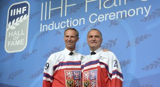 Pocta pro ikony! Reichel a Hašek byli uvedeni do Síně slávy IIHF