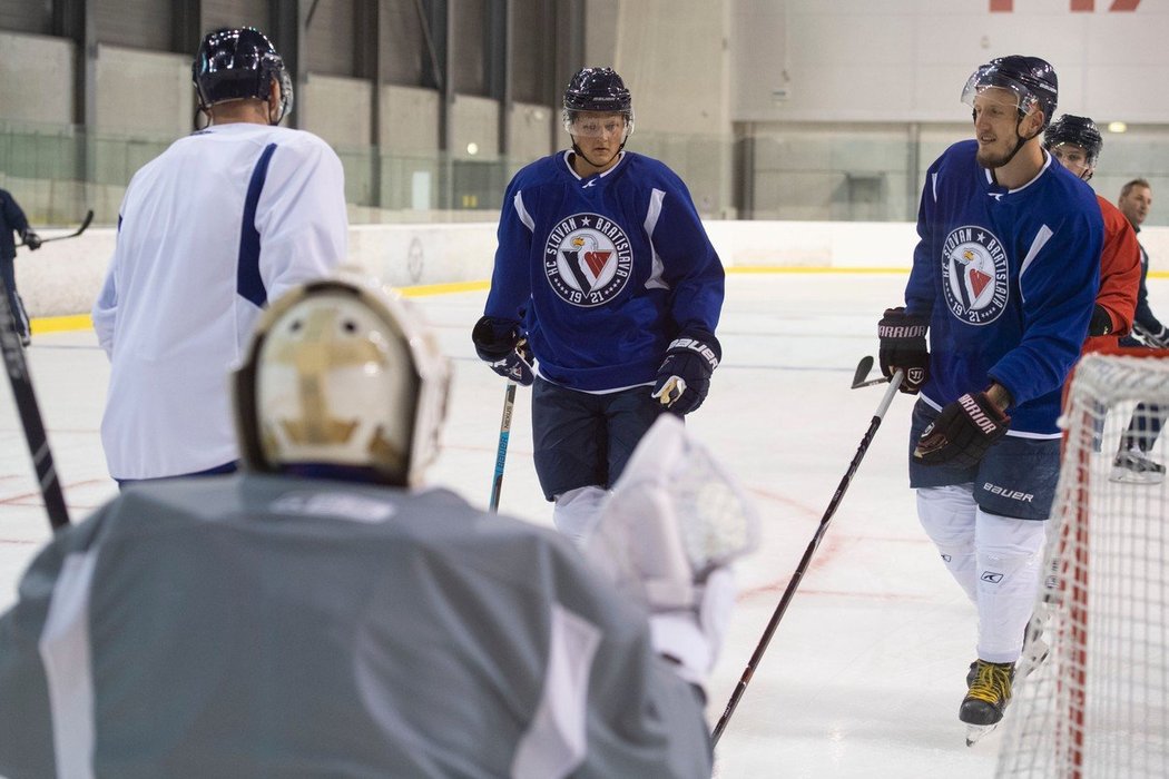 Slovan Bratislava v pondělí odstartoval přípravu na novou sezonu, kterou by po sedmi letech v KHL měl odehrát ve slovenské extralize