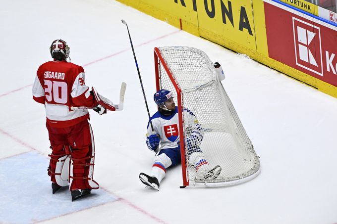 Stejné jako u Čechů! Slováky trápí omluvenky, na MS vyrazí s mladíky. Kouč se zříká tlaku Stejné jako u Čechů! Slováky trápí omluvenky, na MS vyrazí s mladíky. Kouč se zříká tlaku