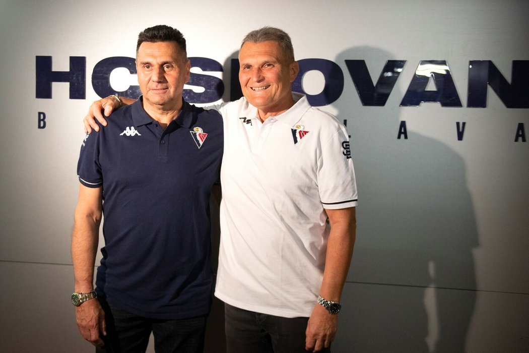Trenér Vladimír Růžička se ve Slovanu Bratislava setkal s krajanem a kamarádem Rostislavem Dočekalem, jenž se stal nový sportovním ředitelem klubu