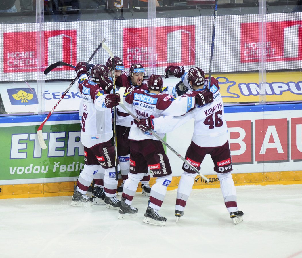 Hokejisté Sparty porazili ve druhém semifinálovém utkání play off extraligy Plzeň 4:3