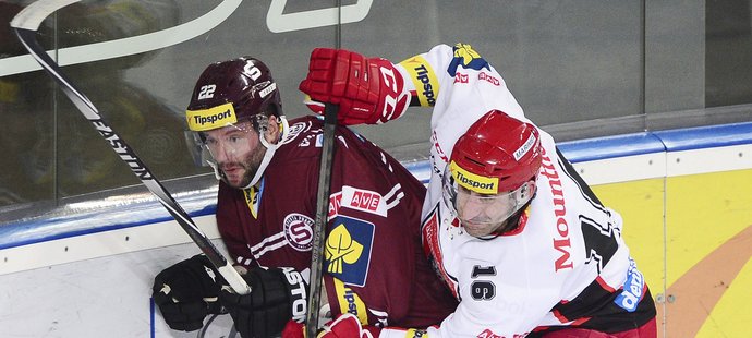 Josef Straka nastoupil po osmi letech za Spartu a bylo z toho vítězství nad Hradcem 4:3