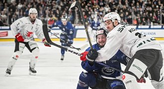 Spengler Cup: Ambri - Pardubice 2:3p. Velký obrat na úvod dokonal Sedlák