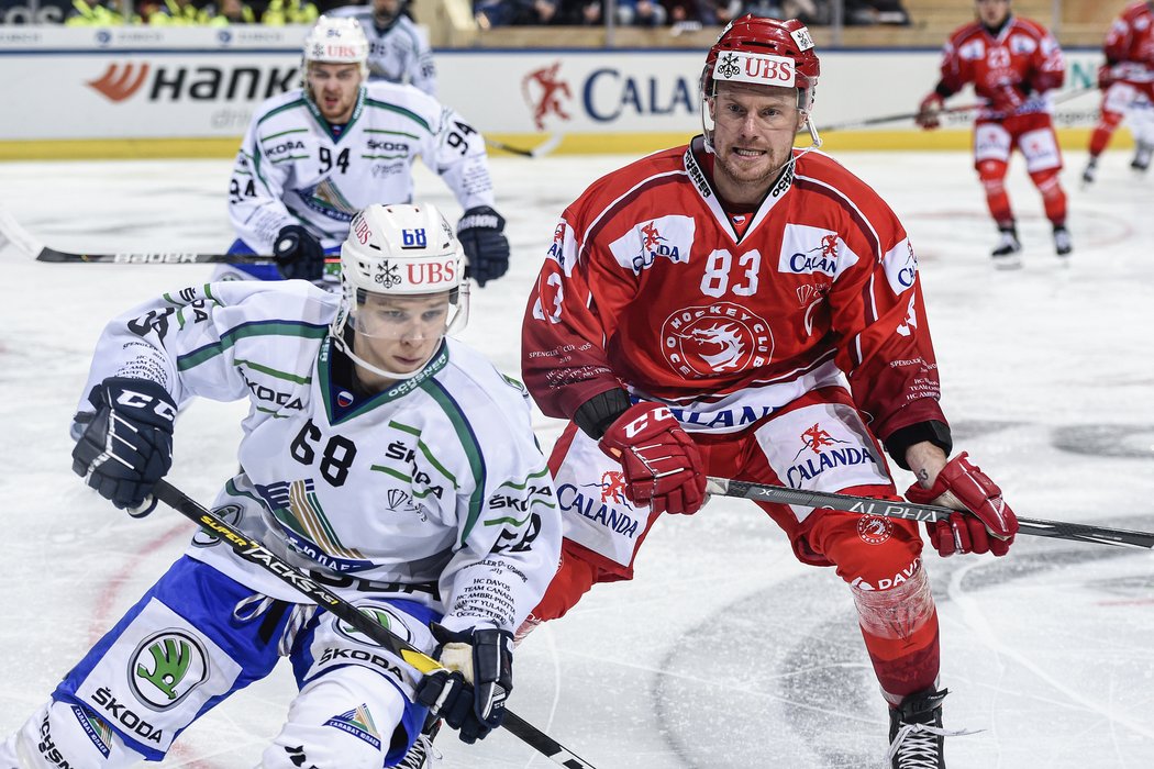 Martin Adamský přijíždí do souboje s Arťomem Pimenovem