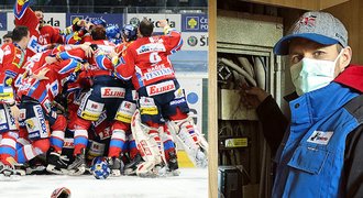 Vymyslel zlatý gól, válel v KHL. Teď montuje zvonky: Od března bez peněz!