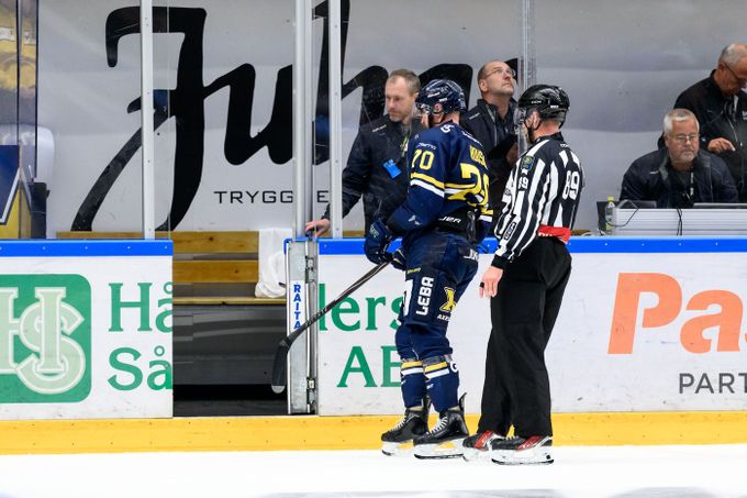 Úvod sezony za 21 tisíc. Rousek ve Švédsku vyfasoval pokutu za filmování Úvod sezony za 21 tisíc. Rousek ve Švédsku vyfasoval pokutu za filmování