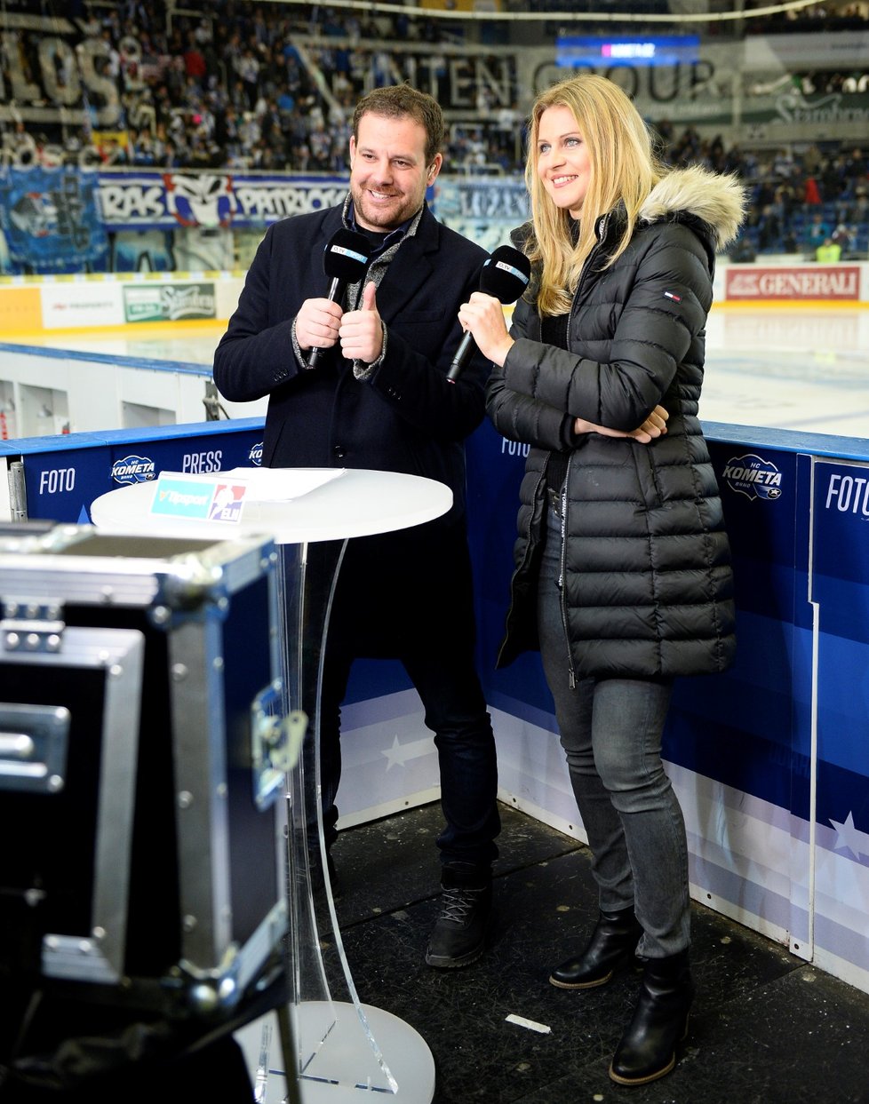 V přestávce utkání Kometa–Sparta vystoupila Lucie Šafářová ve studiu O2 TV Sport, zpovídal ji moderátor Jan Homolka.