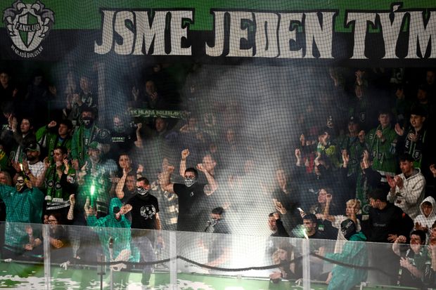 Fanoušci Mladé Boleslavi dostali za podporu klubu v nepříznivé situaci pochvalu od majitele Jana Plachého Fanoušci Mladé Boleslavi dostali za podporu klubu v nepříznivé situaci pochvalu od majitele Jana Plachého