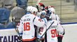 Hokejisté Chomutova se radují ze vstřelené branky v utkání s brněnskou Kometou