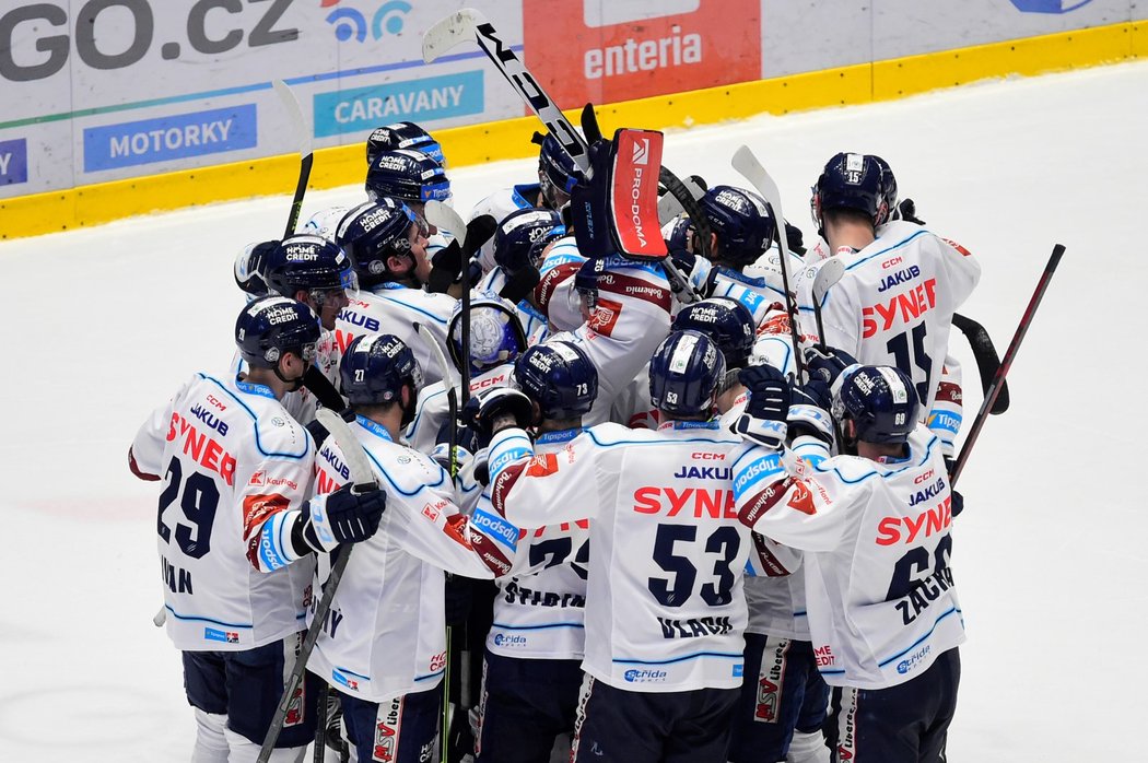 Liberec slaví výhru v prodloužení na ledě Pardubic