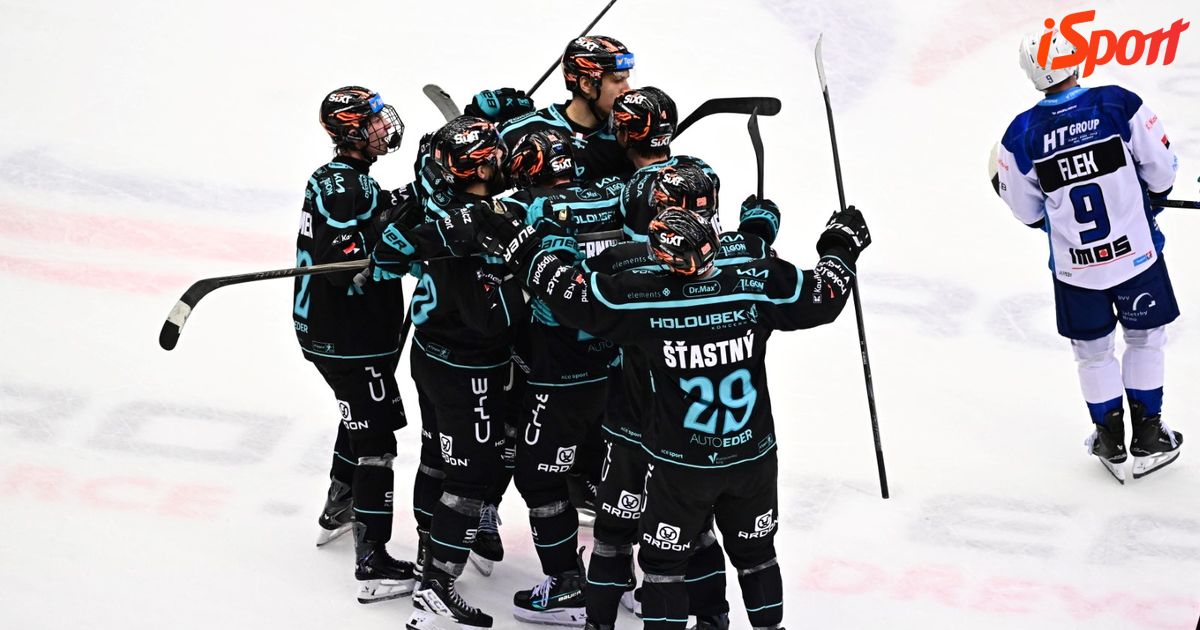 Carlovy Vari Karlovy Vary porazily Kometu 2:1 po prodloužení | iSport.cz