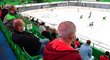 Fanoušci v Mladé Boleslavi sledovali utkání s bezpečnými rozestupy