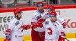 Třinečtí hokejisté se radují z gólu v utkání proti Přerovu