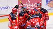 Hokejisté Mountfieldu HK se radují z vítězství nad Kometou Brno, čisté konto si připsal Štěpán Lukeš