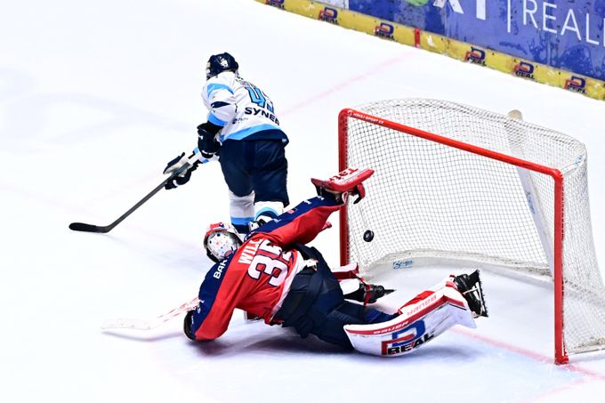 Kontroverze a chladnokrevný Červenka. Nesouhlasíme! Tygři nechápou neuznaný gól Kontroverze a chladnokrevný Červenka. Nesouhlasíme! Tygři nechápou neuznaný gól