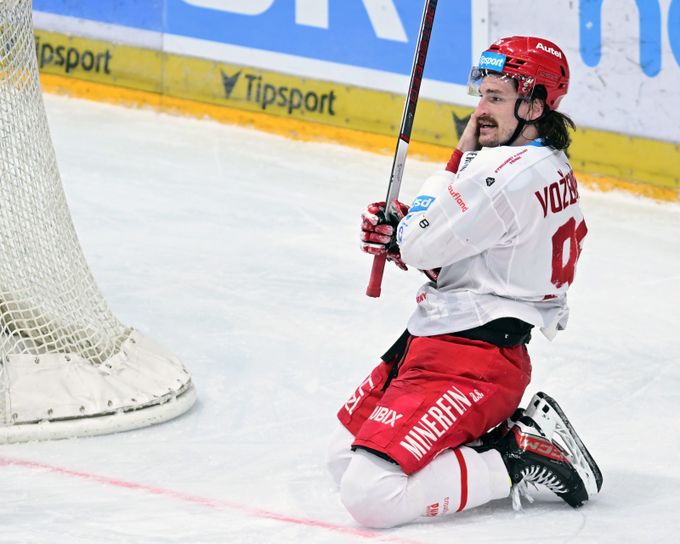 Minuty od velkého přestupu! Třinec už čekal na příchod Voženílka, když v tom… Minuty od velkého přestupu! Třinec už čekal na příchod Voženílka, když v tom…