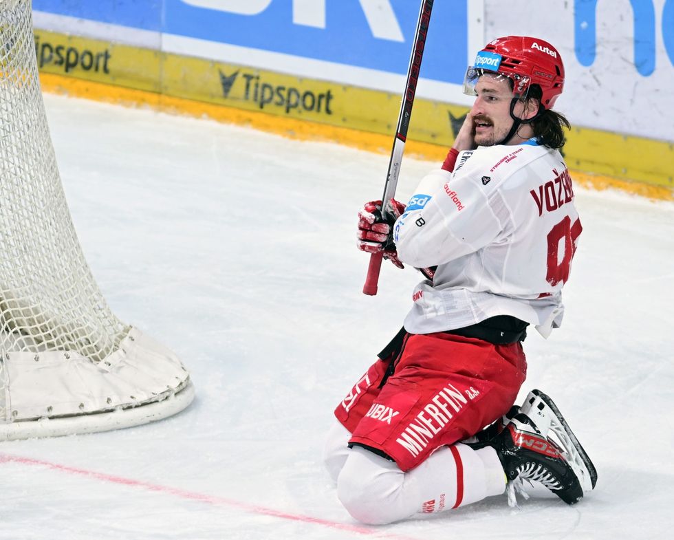 Minuty od velkého přestupu! Třinec už čekal na příchod Voženílka, když v tom… Minuty od velkého přestupu! Třinec už čekal na příchod Voženílka, když v tom…