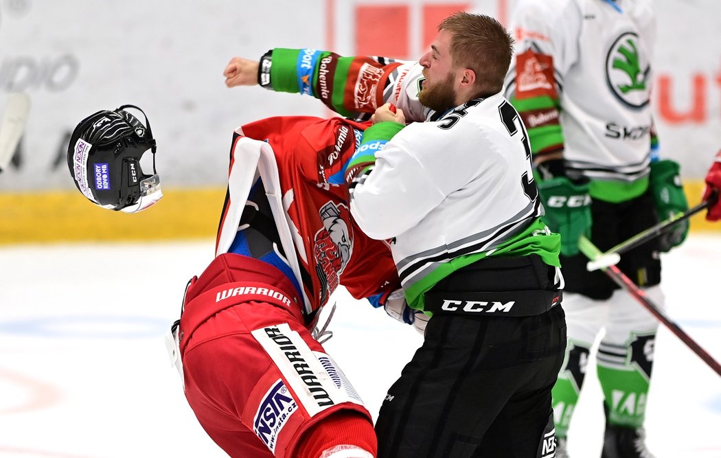 Pěstní souboj ovládl boleslavský Adam Jánošík, z výhry se ale radovali Olomoučtí