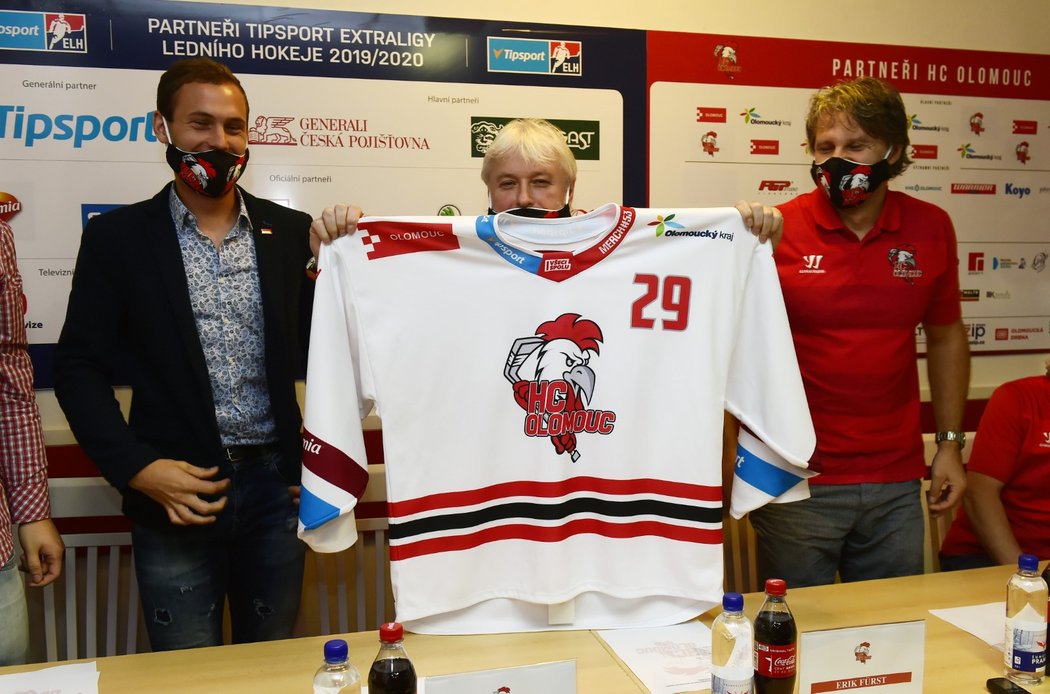Olomouc bude v nové extraligové sezoně nastupovat v dresech s klubovým logem na hrudi