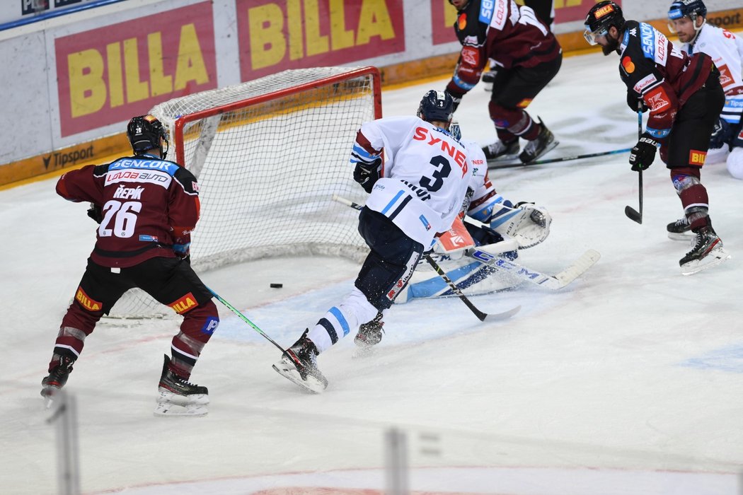 Na 2:2 srovnal ve třetí třetině Roman Horák