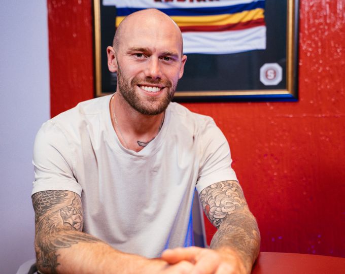 Sekáč si zase užívá českou kabinu: Úspěch se Spartou je pro mě sen. Divoká léta ho stála NHL Sekáč si zase užívá českou kabinu: Úspěch se Spartou je pro mě sen. Divoká léta ho stála NHL