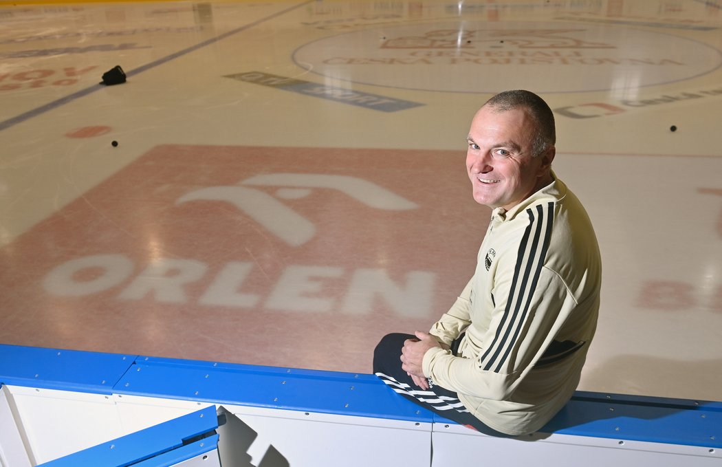 Hokejová legenda Robert Reichel vypráví o běhání, houbaření i práci v chemičce