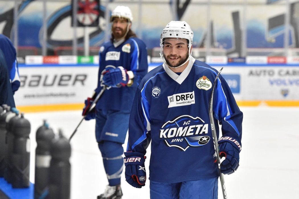 Brandon Magee (v popředí) a Peter Mueller (v pozadí) během tréninku Komety