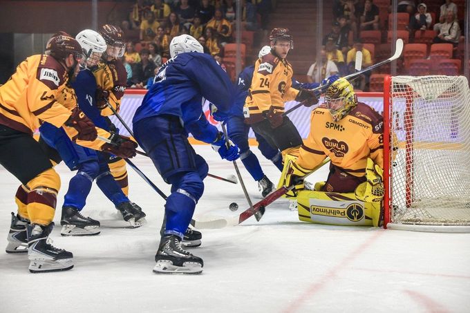 Boss Zábranský řídil výhru v Jihlavě. Přišlo přes 5 tisíc lidí! Proč chyběl Erat? Boss Zábranský řídil výhru v Jihlavě. Přišlo přes 5 tisíc lidí! Proč chyběl Erat?