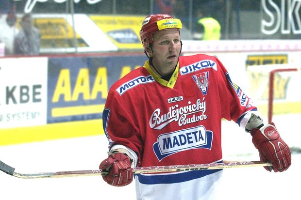 Rudolf Suchánek nastoupil za České Budějovice v extralize k více jak 800 utkání Rudolf Suchánek nastoupil za České Budějovice v extralize k více jak 800 utkání