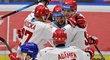 Třinečtí hokejisté se radují z úvodní branky třetího čtvrtfinále, kterou vstřelil Libor Hudáček