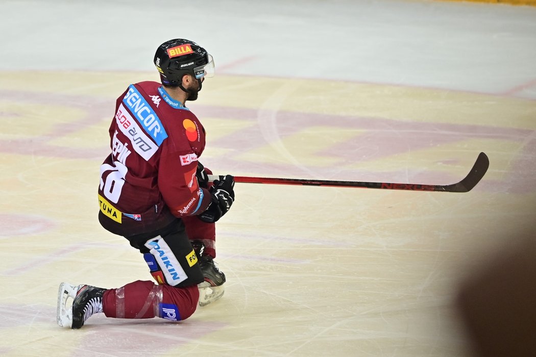 Michal Řepík poslal Spartu znovu do vedení i ve třetím finále