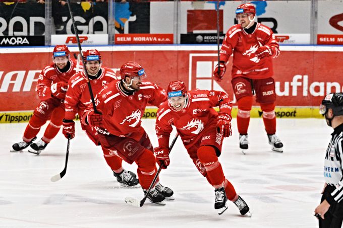 Třinec se zvedl, je zase hrozbou. Obr se nadechuje: Hrabali jsme, což nás posílí Třinec se zvedl, je zase hrozbou. Obr se nadechuje: Hrabali jsme, což nás posílí