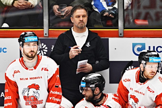 Olomoucký trenér po vyřazení potvrdil přesun ke konkurenci: Byl to můj poslední zápas Olomoucký trenér po vyřazení potvrdil přesun ke konkurenci: Byl to můj poslední zápas