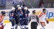 Plzeňští hokejisté se radují z trefy do sítě Olomouce