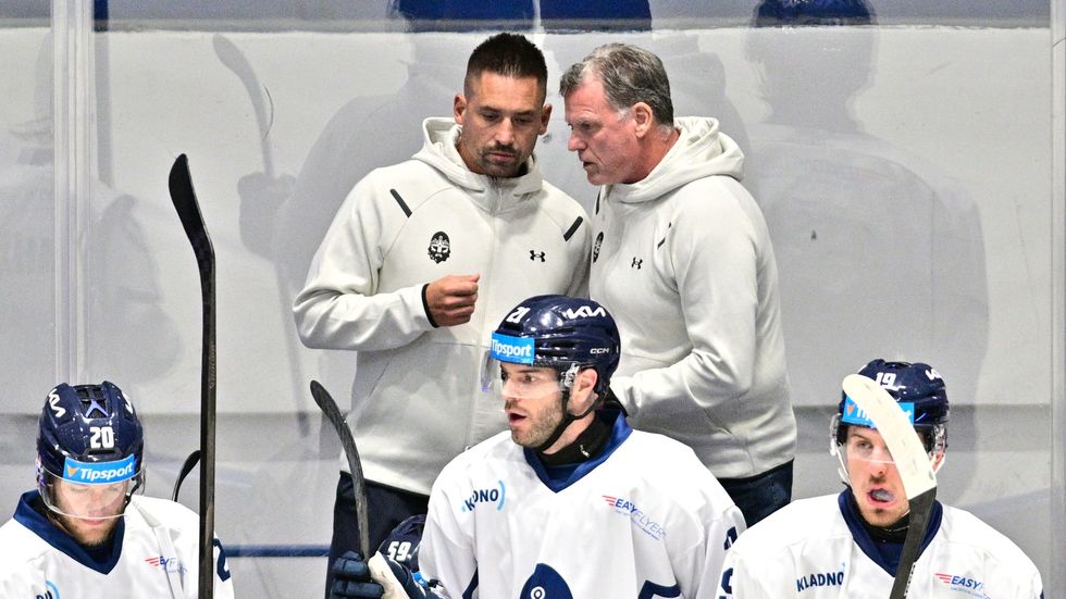 Tomáš Plekanec a Radim Rulík na střídačce Kladna