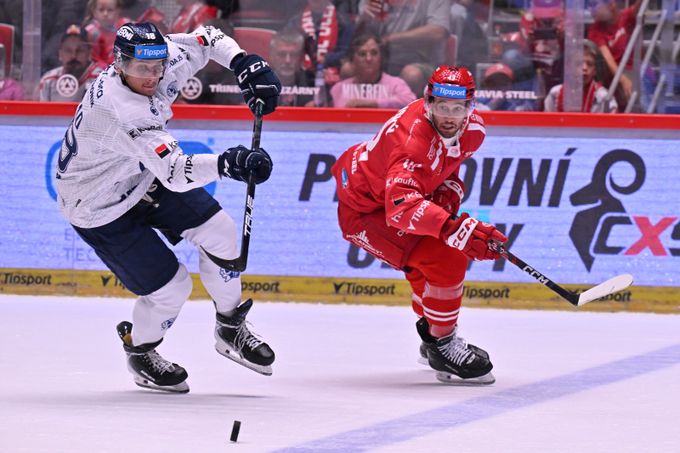 Třinec - Plzeň 3:2. Bleskový domácí obrat ve třetí třetině, třemi body zazářil Nestrašil Třinec - Plzeň 3:2. Bleskový domácí obrat ve třetí třetině, třemi body zazářil Nestrašil