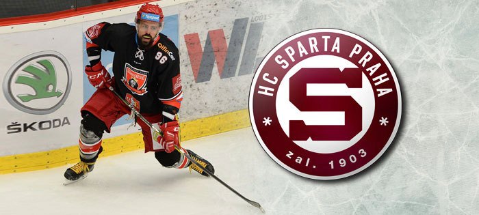 Hokejový útočník Richard Jarůšek se z Hradce Králové stěhuje do Sparty