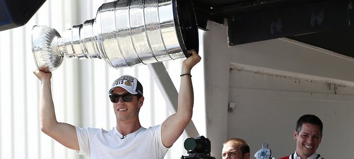 Jonathan Toews ví, že to Chicago bude mít díky řadě odchodů s obhajobou Stanley Cupu složité