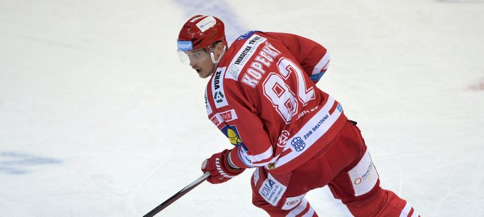 Tomáš Kopecký, dvojnásobný vítěz Stanley Cupu (2008 a 2010), přišel do Třince v průběhu minulé sezony. Očekávání ale nenaplnil
