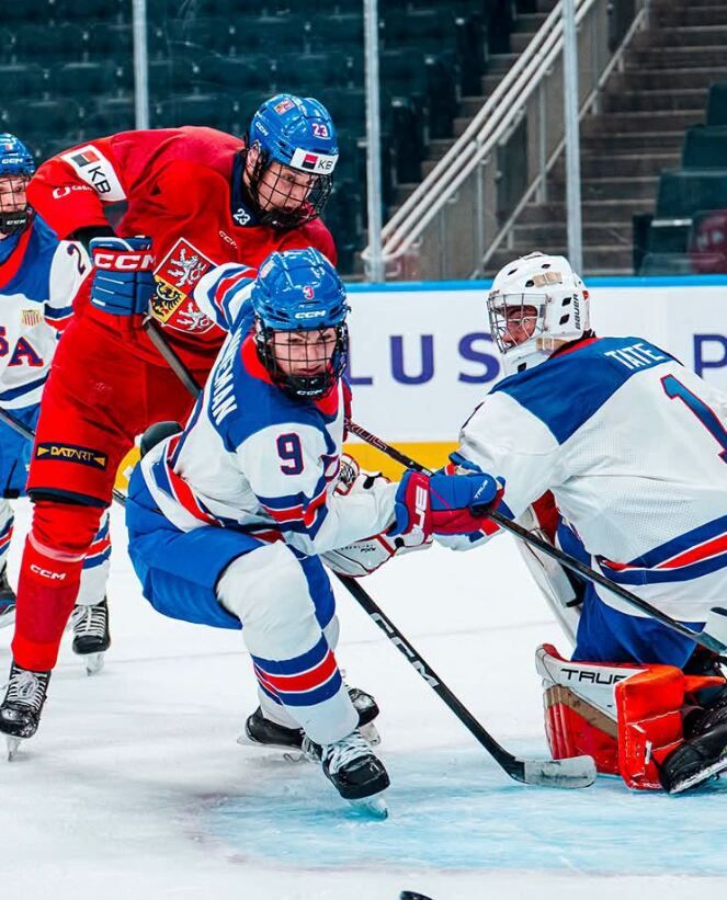 ONLINE: Česko - USA. 2:6 Osmnáctka vstupuje do turnaje duelem proti obhájci prvenství ONLINE: Česko - USA. 2:6 Osmnáctka vstupuje do turnaje duelem proti obhájci prvenství