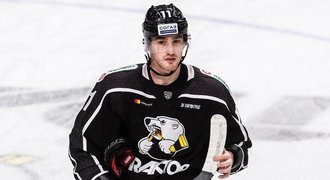Čeljabinsk v KHL prohrál v Novosibirsku, góly Hyky a Sedláka nestačily