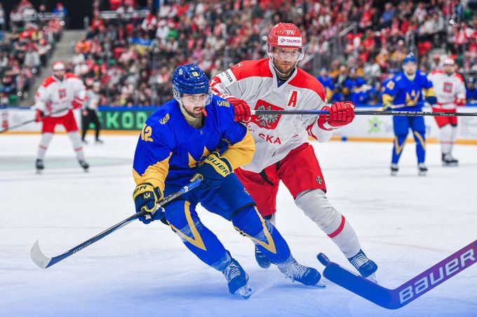 Hokejisté Ukrajiny se vrací po 20 letech do elitní skupiny MS. Slaví i Kazachstán Hokejisté Ukrajiny se vrací po 20 letech do elitní skupiny MS. Slaví i Kazachstán