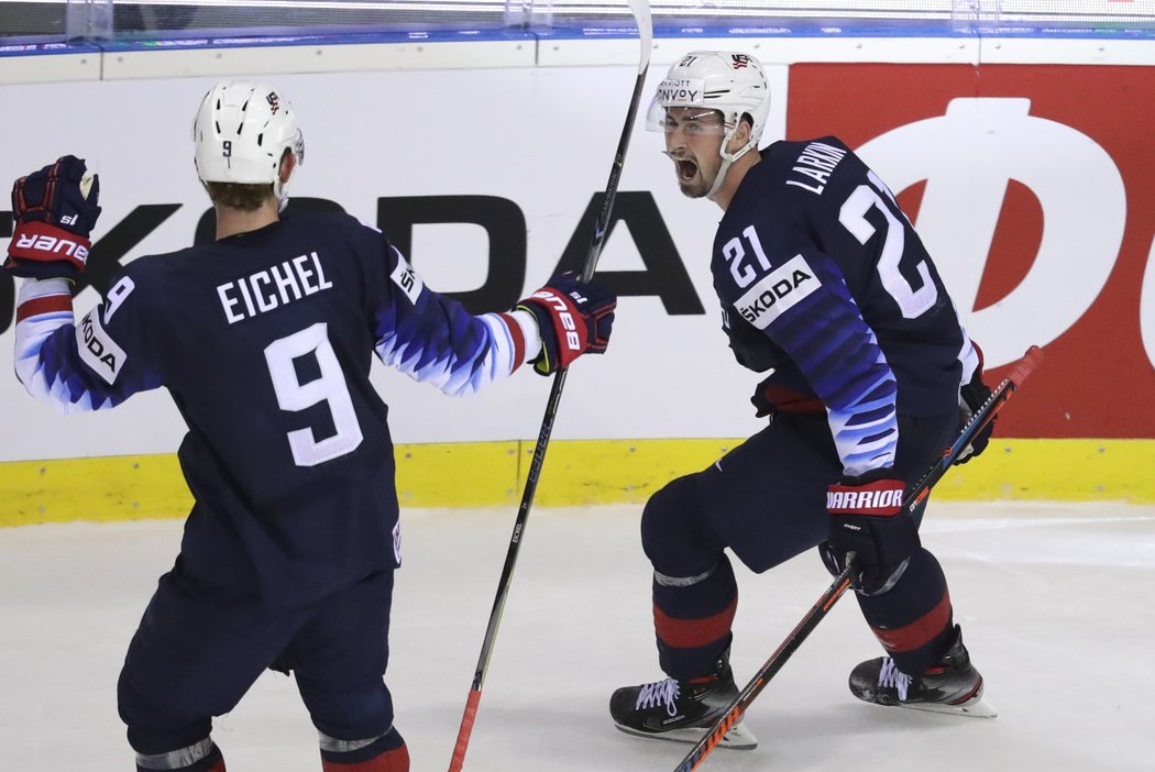 V čase 63:47 rozhodl o výhře Američanů útočník Detroitu Dylan Larkin.