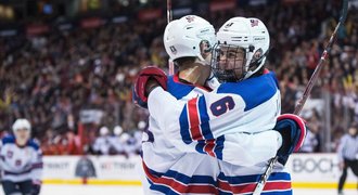 Jednička draftu NHL? Teď mě zajímá jen zlato, říká supertalent Hughes