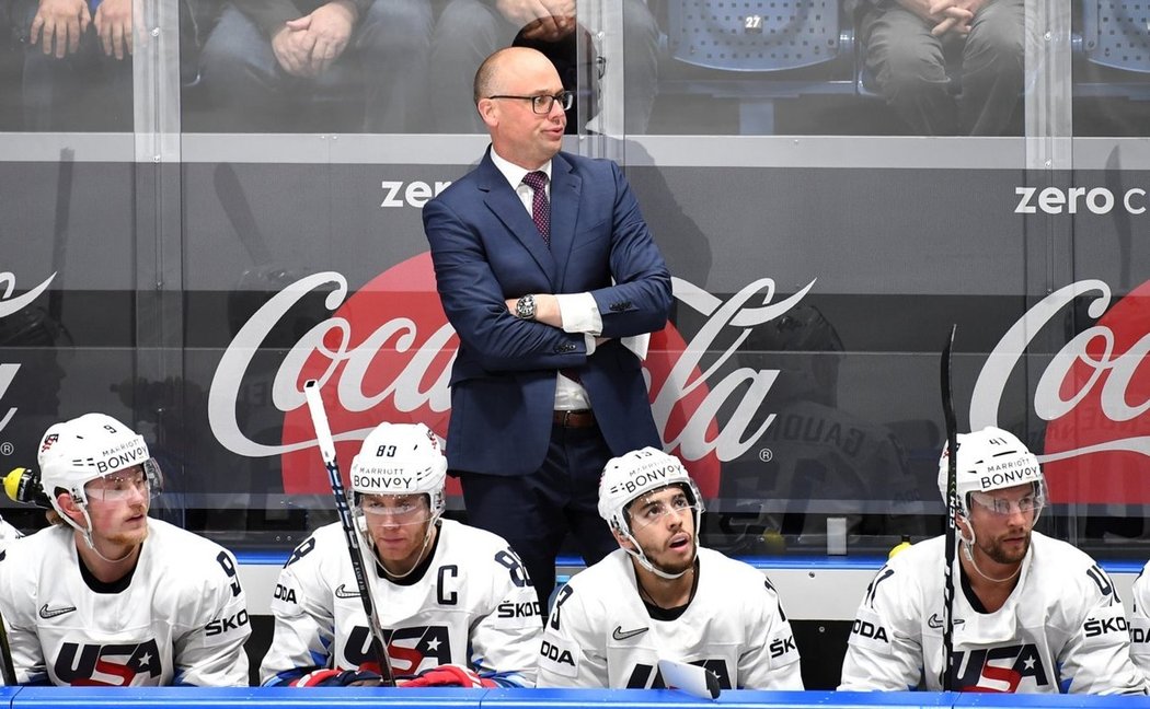 Trenér Detroitu Jeff Blashill vedl americkou hokejovou reprezentaci na posledních třech mistrovstvích světa