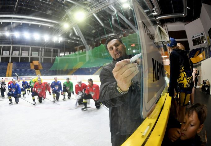 Růžička u propadu do krajské ligy! Tradiční klub s extraligovou minulostí padl na dno Růžička u propadu do krajské ligy! Tradiční klub s extraligovou minulostí padl na dno